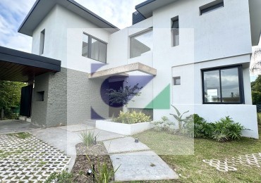 CASA EN VENTA EN EL NOGAL COUNTRY